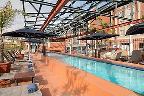 Garden Court Victoria Junction