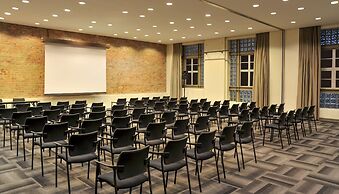 Garden Court Victoria Junction