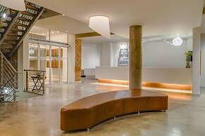 Garden Court Victoria Junction