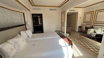 Las Dunas Grand Luxury Hotel