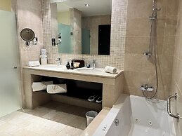 Las Dunas Grand Luxury Hotel