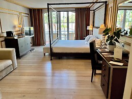 Las Dunas Grand Luxury Hotel