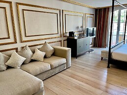 Las Dunas Grand Luxury Hotel