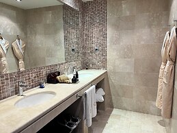 Las Dunas Grand Luxury Hotel