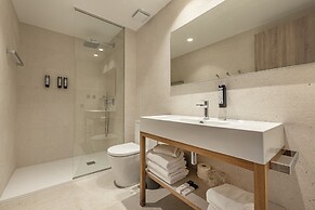 Hotel Astari