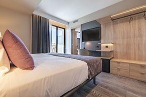 Hotel Astari