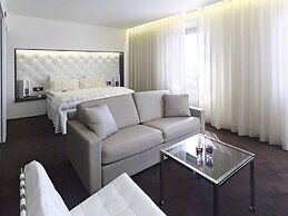 Hotel Riverton