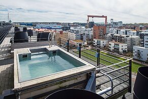 Quality Hotel 11