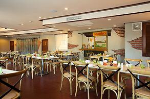 Centara Life Hotel Mae Sot