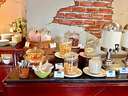 Centara Life Hotel Mae Sot