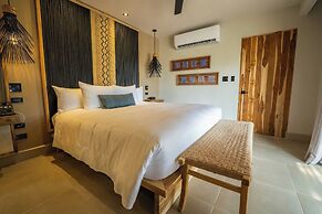 Punta Islita, Autograph Collection