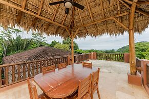 Punta Islita, Autograph Collection