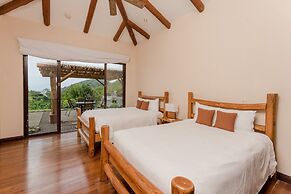 Punta Islita, Autograph Collection