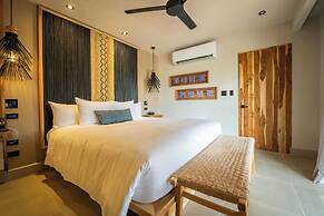 Punta Islita, Autograph Collection