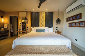 Punta Islita, Autograph Collection