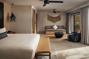 Punta Islita, Autograph Collection