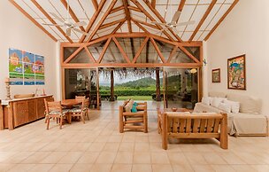 Punta Islita, Autograph Collection