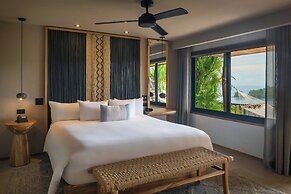 Punta Islita, Autograph Collection