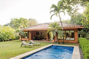 Punta Islita, Autograph Collection