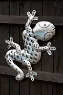 Knightsbridge Court Motor Lodge