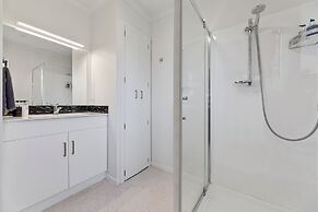 Knightsbridge Court Motor Lodge