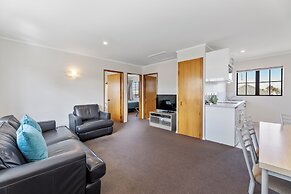 Knightsbridge Court Motor Lodge