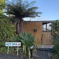 Aloha Seaview Resort Motel