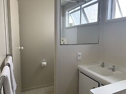 Aloha Seaview Resort Motel