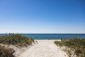 Red Jacket Beach Resort