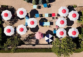 Red Jacket Beach Resort