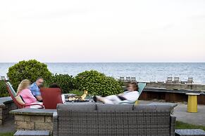 Red Jacket Beach Resort