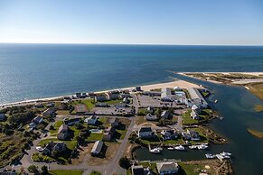 Red Jacket Beach Resort