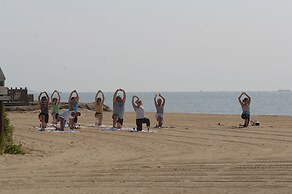 Red Jacket Beach Resort