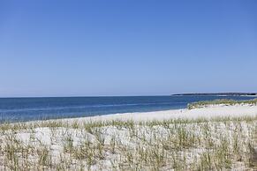 Red Jacket Beach Resort