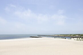 Red Jacket Beach Resort