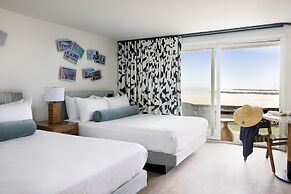 Red Jacket Beach Resort