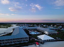 Red Jacket Beach Resort