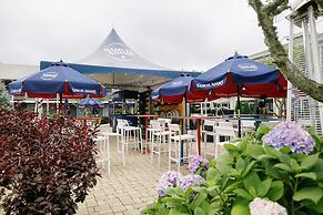 Red Jacket Beach Resort