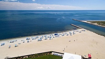 Red Jacket Beach Resort