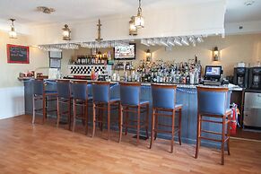 Red Jacket Beach Resort