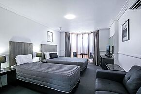 Comfort Inn & Suites Northgate Airport