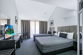 Comfort Inn & Suites Northgate Airport