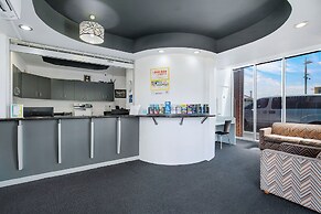 Comfort Inn & Suites Northgate Airport