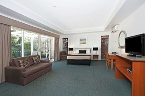 Comfort Inn & Suites Northgate Airport