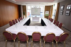 Holiday Inn Ellesmere Port by IHG