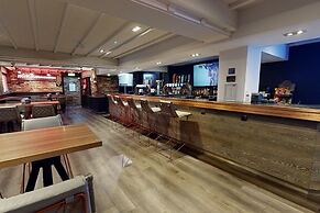 Village Hotel Manchester Hyde