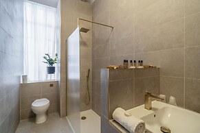 Britannia Adelphi Hotel