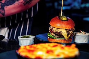 Britannia Adelphi Hotel