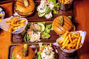 Britannia Adelphi Hotel