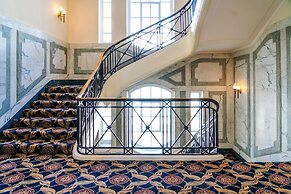 Britannia Adelphi Hotel